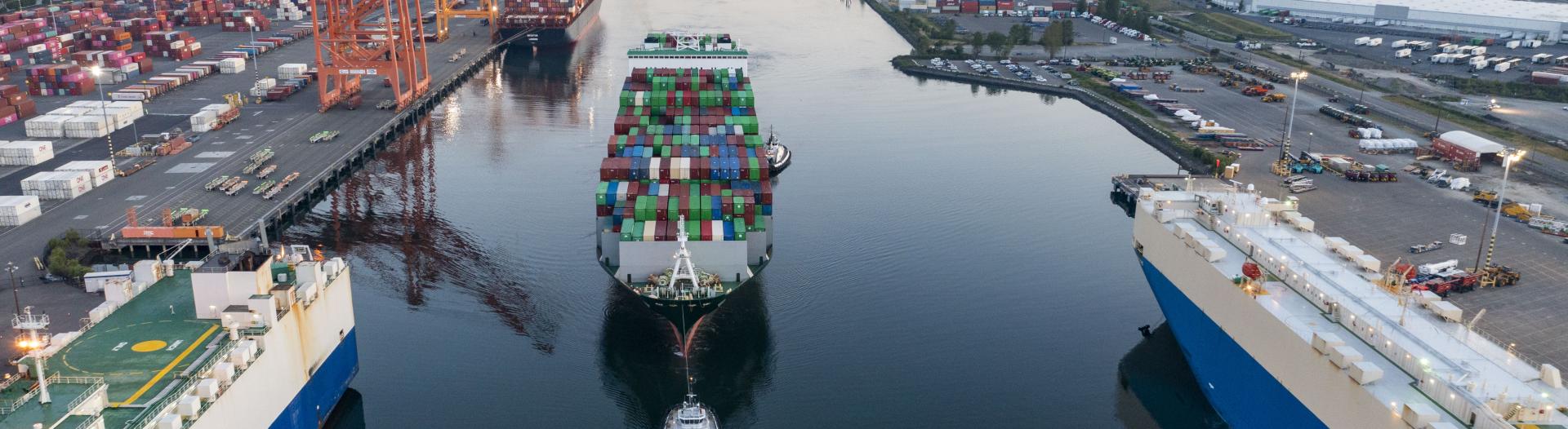 Traffic on the Blair Waterway